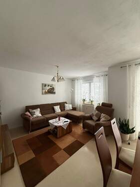 Wohnzimmer 1.jpeg - 2 Zimmer Terrassenwohnung in Oerlinghausen