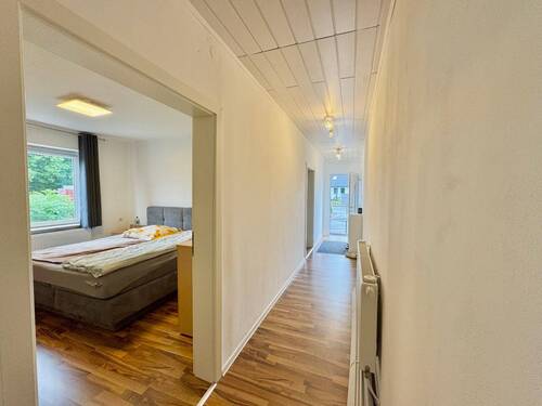 Flur EG - 7 Zimmer Einfamilienhaus zum Kaufen in Löhne