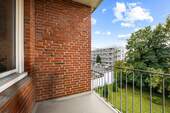 Balkon - 2 Zimmer Etagenwohnung in Hamburg / Eilbek