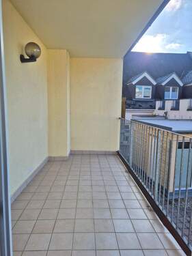 Balkon - Etagenwohnung mit 60,00 m&sup2; in Döbeln zur Miete