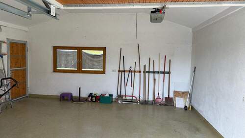 PKW-Garagen mit Seitenausgang - 