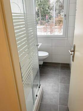 Bad - Terrassenwohnung mit 76,00 m&sup2; in Wedel zur Miete