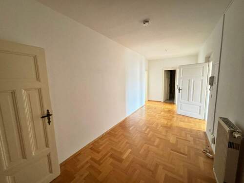 02flur.jpg - 3 Zimmer Etagenwohnung zur Miete in Görlitz