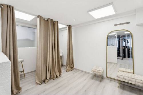 Ankleide Laden - Mehrfamilienhaus, Wohnhaus mit 292,30 m² in Leipheim zum Kaufen