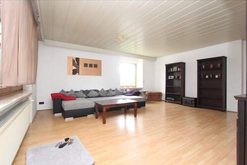 Wohnen.jpeg - 7 Zimmer Mehrfamilienhaus, Wohnhaus in Wörth a. d. Isar