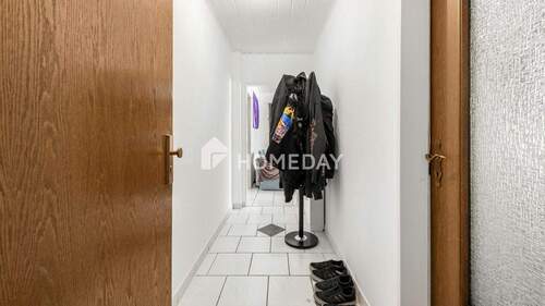 Flur 1 - 2 Zimmer Etagenwohnung zum Kaufen in Oberhausen