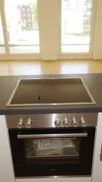 EBK mit Elektrogeräten - 