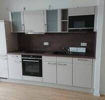 Tolle kleine 2-R-Wohnung mit schicker Einbauküche, 2.OG - Dessau-Roßlau Innenstadt