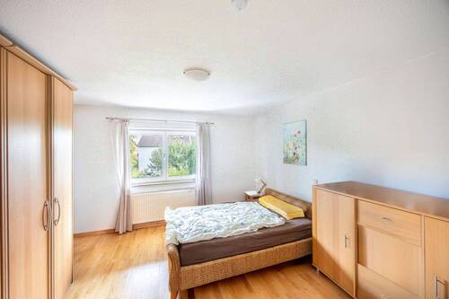 Schlafzimmer - 8 Zimmer Mehrfamilienhaus, Wohnhaus in Stuttgart