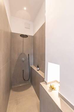 Dusche im Bad en suite - 