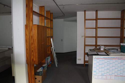 Blick vom Wohnraum in den Dielenbereich - 