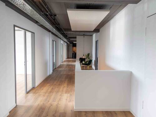 Flur 1. OG - Büro in Köln