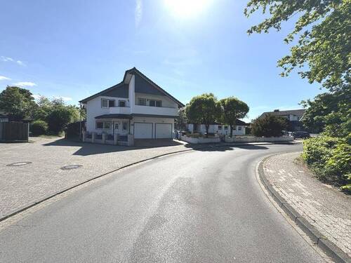 Bild 3 - 4 Zimmer Mehrfamilienhaus, Wohnhaus in Garrel