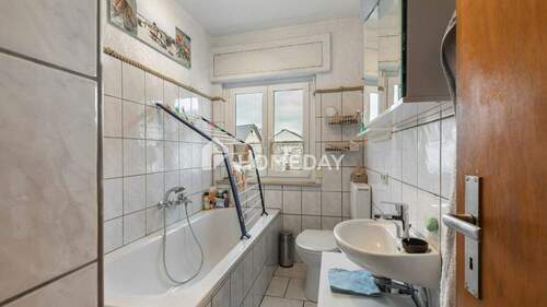 1. OG Badezimmer 1 - 