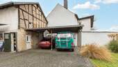 Carport - 4 Zimmer Einfamilienhaus zum Kaufen in Solms