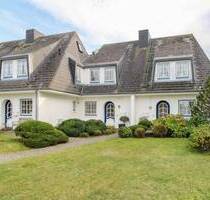 Traumhafter Meerblick: Maisonette Wohnung mit Loggia in Munkmarsch - Sylt