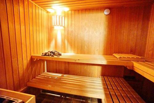... mit Sauna - 