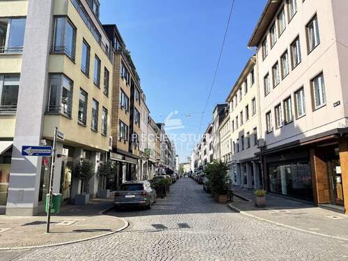 Blick zum Carlsplatz - Düsseldorf-Carlstadt: Ladenlokal! Provisionsfrei für Mieter! Kunst, Kultur und Lebensart!