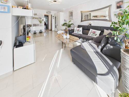 Bild 1 - Modern, mit sonnigem SW-Balkon in begehrter Lage
