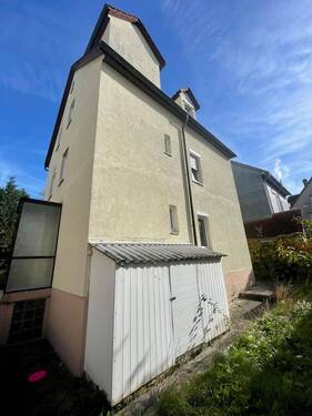 Rückansicht - 6 Zimmer Mehrfamilienhaus, Wohnhaus zum Kaufen in Schwäbisch Gmünd