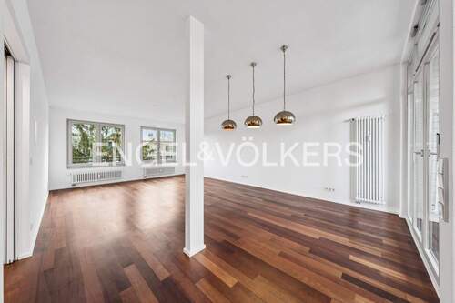 Wohnzimmer - 4 Zimmer Etagenwohnung in Berlin