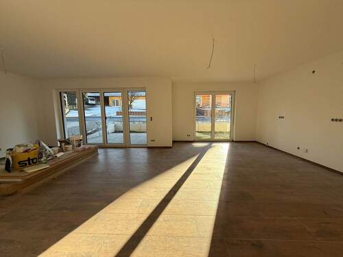 Wohn- und Esszimmer - 4 Zimmer Etagenwohnung in Alzenau