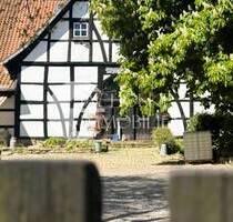Einzigartiger Landsitz vor den Toren Hannovers - Wohnen mit Geschichte - Bad Münder am Deister / Nienstedt