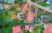 Anwesen aus der Vogelperspektive - Mehrfamilienhaus, Wohnhaus mit 720,00 m&sup2; in Bad Münder am Deister / Nienstedt zum Kaufen