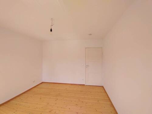 Zimmer 2_2.JPG - 
