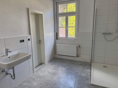 Duschbad - *Erstbezug nach Komplettsanierung! 2-Zi-Wohnung mit neuer Einbauküche*