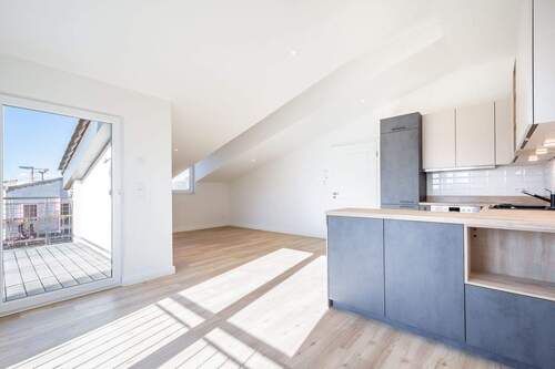 Wohn- Eßzimmer/ Küche beispielhaft - 