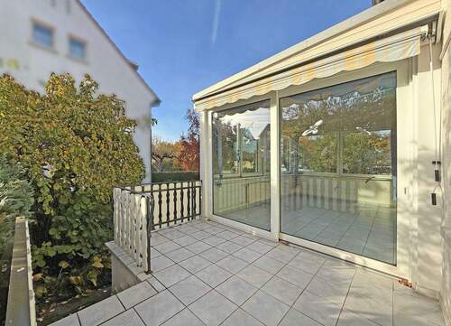 Terrasse mit Gartzenzugang - 7 Zimmer Doppelhaushälfte in Gießen