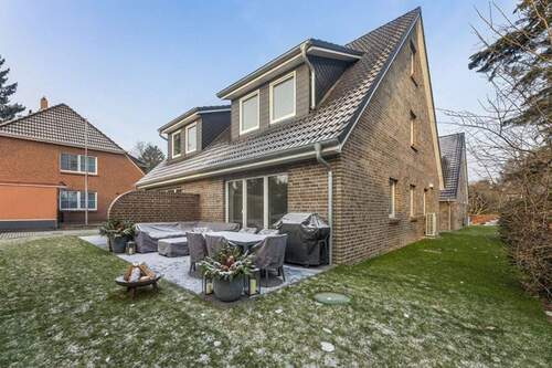 Außenansicht digitalisiert - Doppelhaushälfte mit 123,90 m&sup2; in Quickborn zum Kaufen