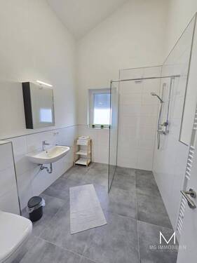 Badezimmer - Etagenwohnung mit 79,00 m&sup2; in Kaiserslautern zum Kaufen