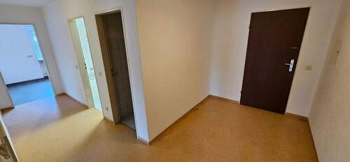 Flur Bild 2.jpg - 3 Zimmer Etagenwohnung in Trostberg