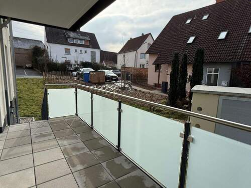 Balkon mit Zugang zum Garten - 