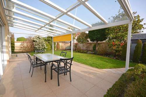 Terrasse - Einfamilienhaus mit 233,00 m&sup2; in Köln zum Kaufen