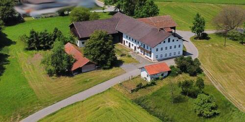 Hofgrundstück - 2 Zimmer Bauernhaus, Landhaus in Ebersberg