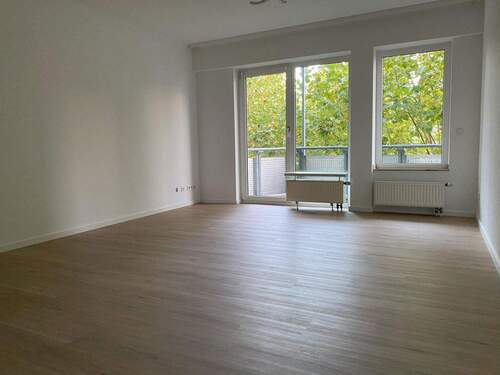 Wohnzimmer - 2 Zimmer Etagenwohnung zur Miete in Remscheid