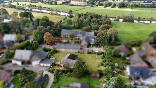 Luftbild mit der Nähe zur Eider - 5 Zimmer Bungalow zum Kaufen in Rendsburg