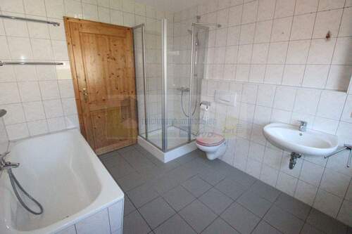 Tageslichtbadezimmer OG / Neubau - 