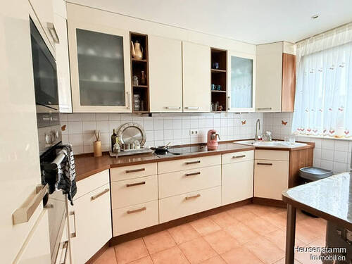 Küche - 5 Zimmer Reihenmittelhaus zum Kaufen in Offenbach