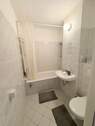 Badezimmer 2 mit Wanne - 