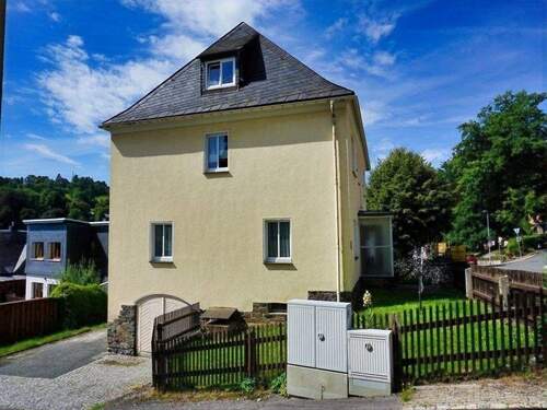 Seitenansicht - 9 Zimmer Einfamilienhaus in Markneukirchen