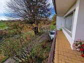 Balkonbereich zur Einfahrt.jpg - 