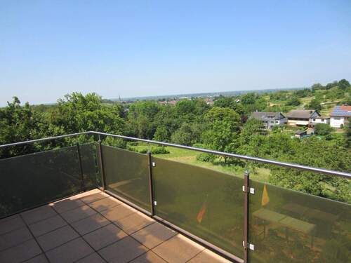 Balkon - 4 Zimmer Etagenwohnung zur Miete in Baden-Baden