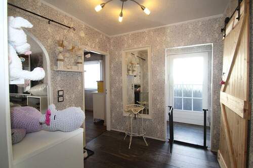 Der Flur mit Zugang zu allen Zimmern - 