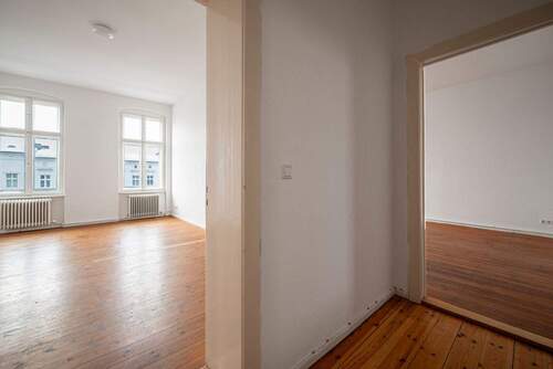 Sichtachse zwischen Wohn- und Schlafzimmer - 