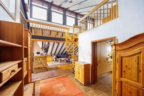 Eingangsbereich - 5 Zimmer Etagenwohnung in Bietigheim-Bissingen