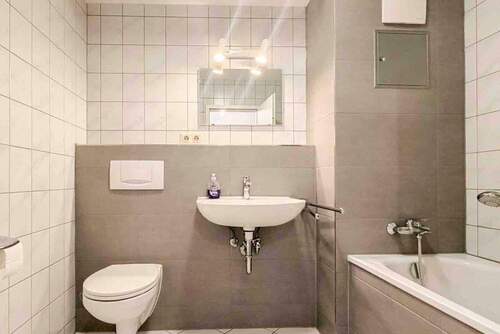 Badezimmer Ansicht 01 - 